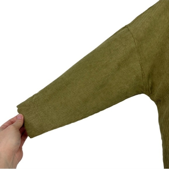 Petal & Pup Green Corduroy Ribbed Button Down Shirt Shacket Size Small - Picture 5 of 7